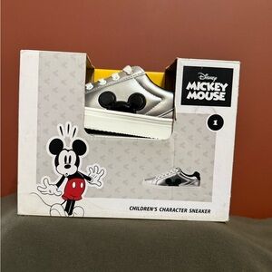 Disney Mickey Mouse Silver Character Sneakers